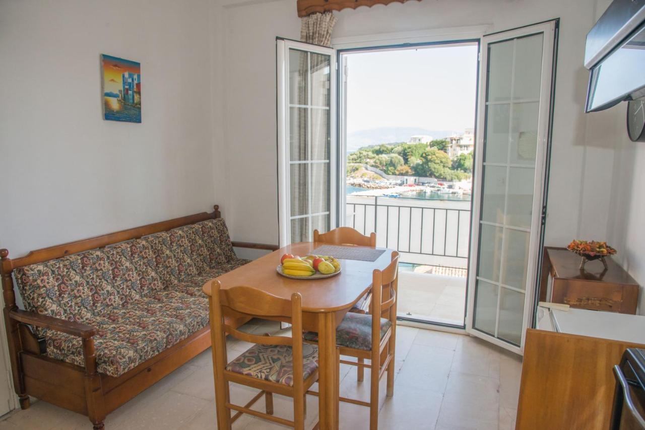 Limani Apartments Kassiopi Exterior foto